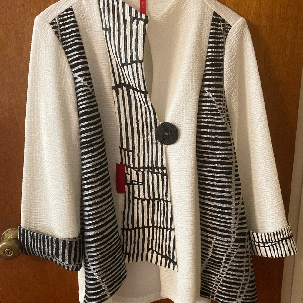 Connie Textured Cream Jacket